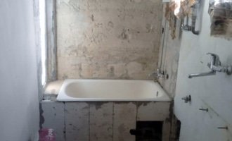 Vydlaždičkování koupelny 18m2, pokládka podlahy v koupelně 3m2 - stav před realizací