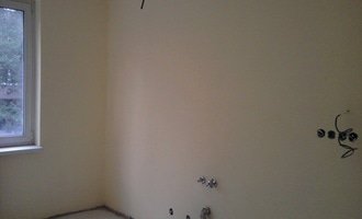 Renovace omítek a stropů,štukování,malířské práce,nátěry radiátorů v bytě 3+1
