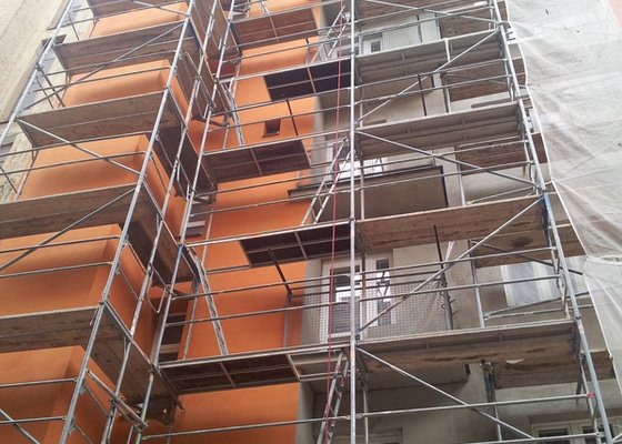 Rekonstrukce fasády + zateplení BD Brno