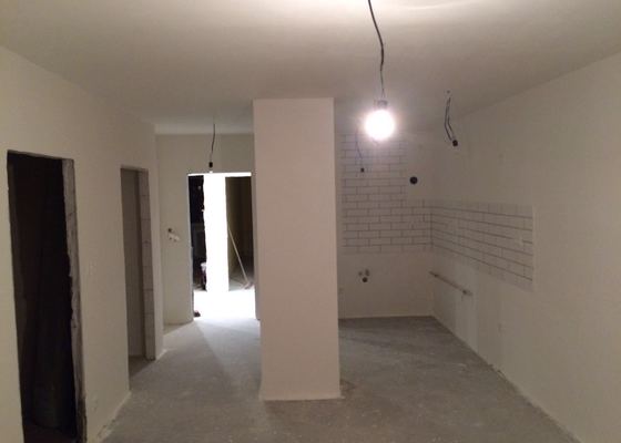 Rekonstrukce panelového bytu 4+kk Praha