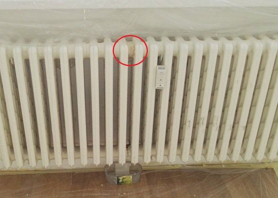 Oprava litinoveho radiatory a vymena 3 kohoutu k radiatorum - stav před realizací