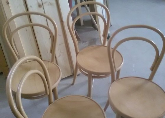 Renovace 4 židlí Ton
