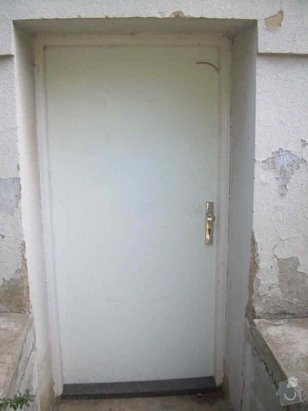 2 ks vchodových dveří do bytového domu, nové dveřní křídlo dveří do sklepa: dvere do sklepa