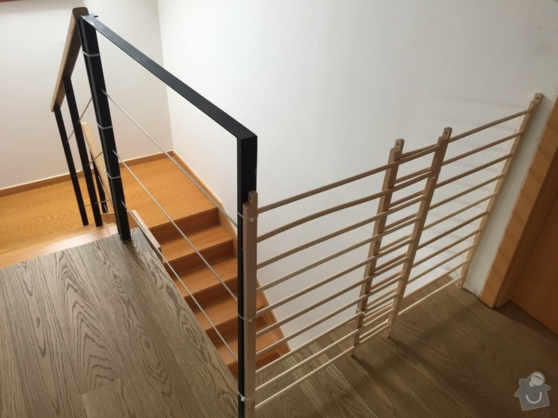 Skleněné zábradlí schodiště: IMG_0064