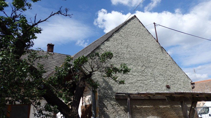 Cenová poptávka rekonstrukce střechy: P9050057