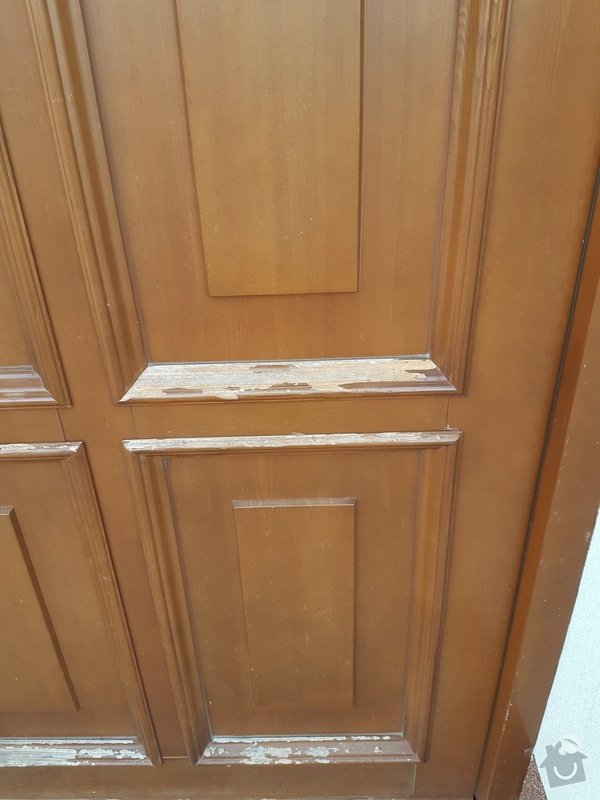 Renovace vchodových dveří - oprava laku : 20170915_081533_resized