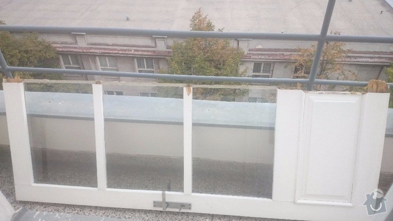 Výroba dřevěných prosklených balkónových dveří: DSC_1018