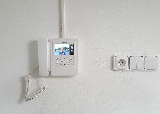 Montáž systému domovních videotelefonů