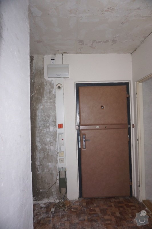 Rozvody elektřiny a vody v panelovém bytě: DSC01919