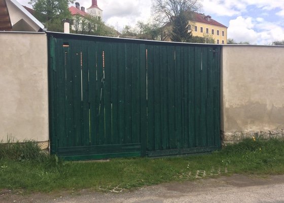 Nová vrata k chalupě - 4x3 m