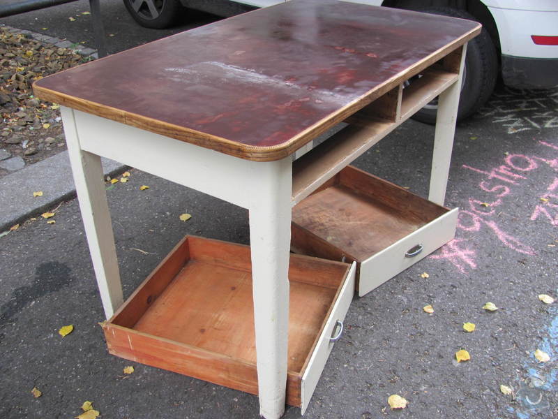 Renovace jídelního stolu a dvou židlí: IMG_4449