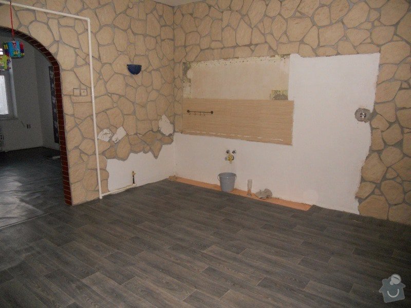 Rekonstrukce bytu, kuchyně , zednické práce: 23311