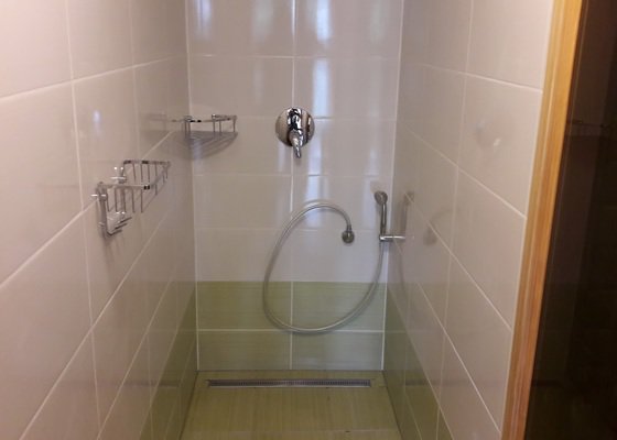 Rekonstrukce sprchy v sauně