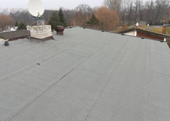 Oprava strechy - asfalt + zbudovani prostupu - stav před realizací