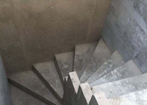 Zábradlí na schodiště - stav před realizací