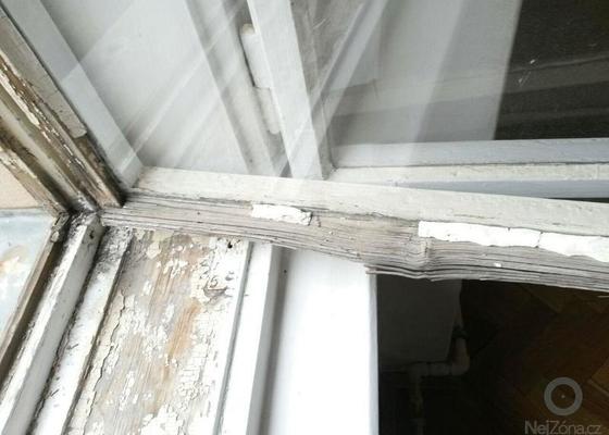 Oprava dřevěného okna - stav před realizací