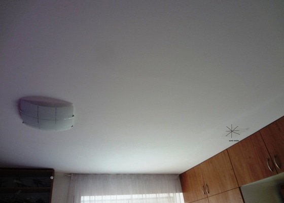 Elektrikář_osazení dvou stropních svítidel a tří nástěnných lampiček