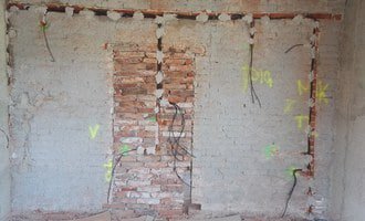 Rekonstrukce staršího domu - stav před realizací