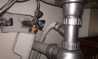 Výměna vodovod. ventilů, zapojení myčky - stav před realizací