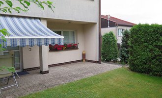 Poptávka pergoly / kryté terasy před dům - stav před realizací