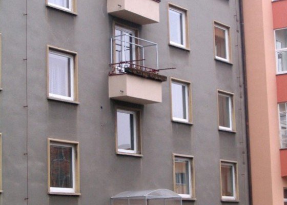 Zastřešení balkónu a vchodu