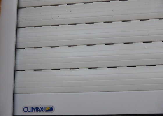 Oprava venkovní rolety Climax - přetržený stahovací řetízek
