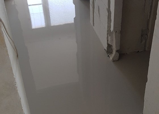 Nivelace podlahy panelového bytu 52 m2
