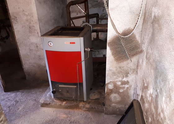 Výměna starého kotle za automat na uhlí Ekoscroll