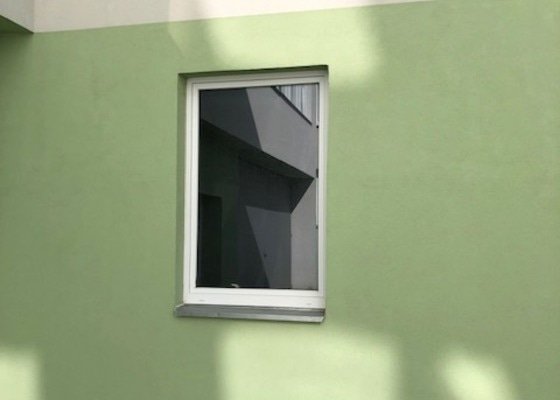 Instalace mříží do oken (4 okna) - stav před realizací