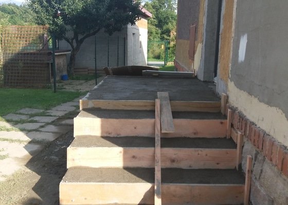 Rekonstrukce venkovních schodů