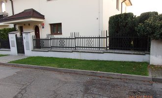 Oprava podezdívky plotu - stav před realizací