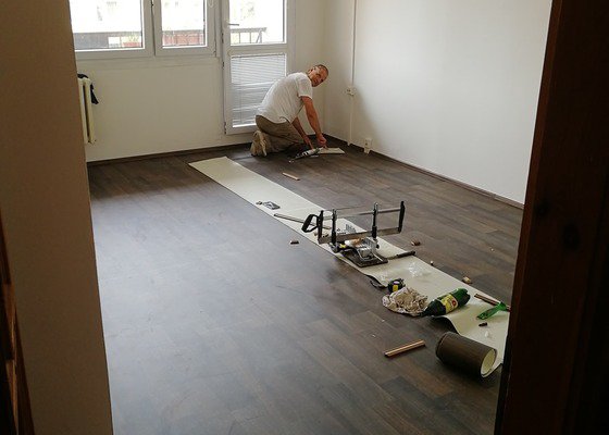 Rekonstrukce podlahy v pokoji 18m2