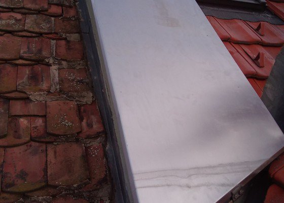 Klempíř - drobná oprava střechy