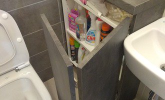 Truhlářské práce - skříňka pod umyvadlo do koupelny, polička a skříňky na WC