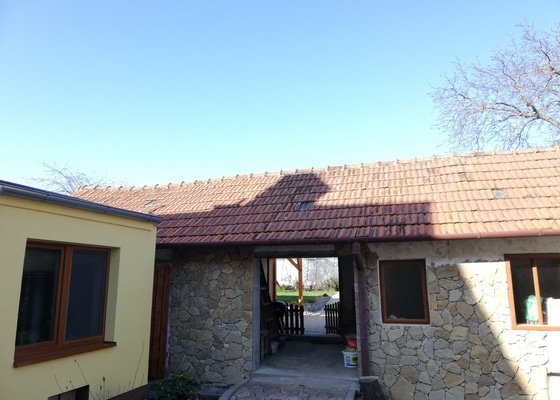 Oprava staré střechy
