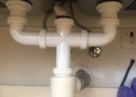 Instalace mycky + instalace rozbocovace vody