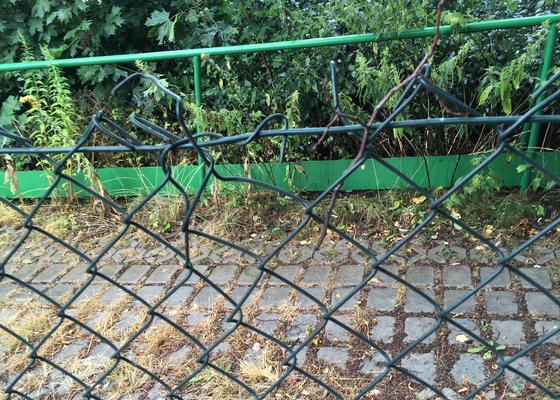 Oprava a vypnuti drateneho plotu