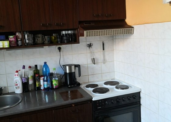 Kompletní rekonstrukce kuchyně  včetne kuchyňské linky (kuchyňe na klíč) Praha