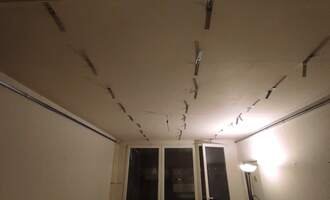 Odhlučnění stropu v panelovém bytě