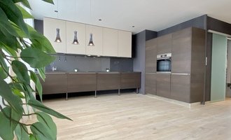 Montáž a úpravy kuchyňské nábytkové sestavy