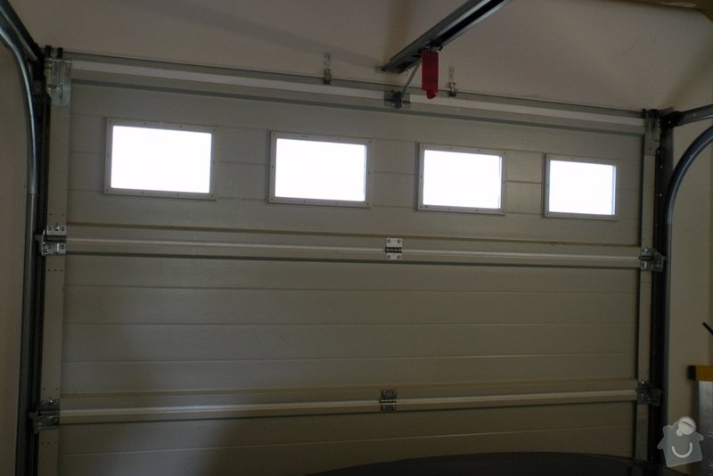 Zateplení garážových vrat: S1240021