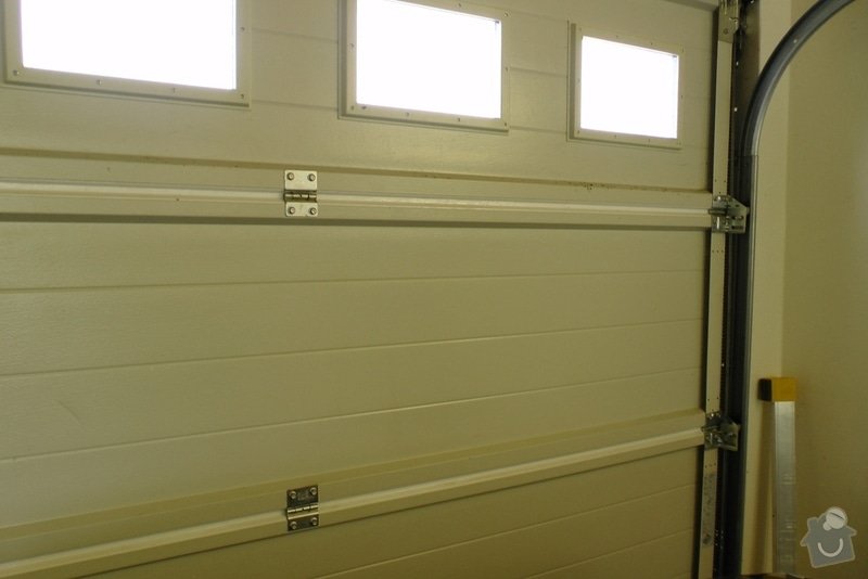 Zateplení garážových vrat: S1240020