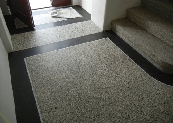 Renovace podlahy - lité teraco a schodiště