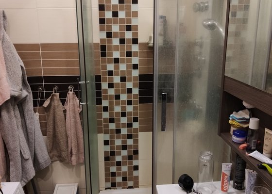 Výměna vaničky a dveří u sprchového koutu