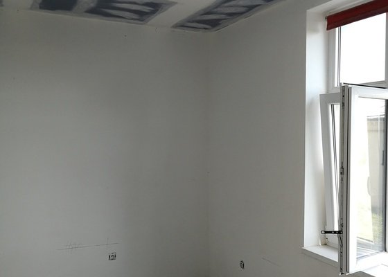 Akustický SDK podhled pod rákosový strop, 2 místnosti, 40 m2