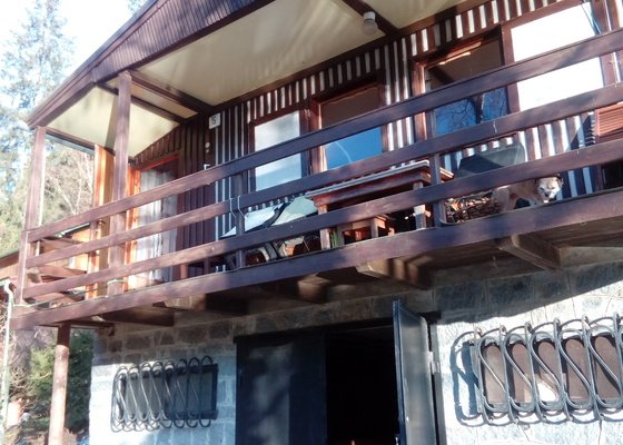 Oprava dřevěné verandy na chatě
