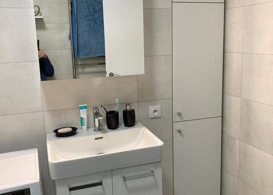 Rekonstrukce koupelny a záchodu v panelovém domě