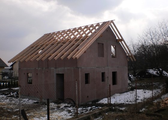 Střecha na novostavbě rodinného domu