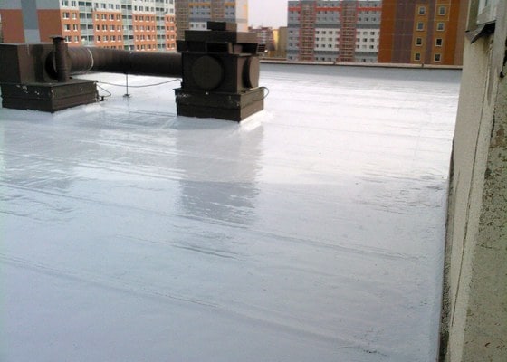 Hydroizolace plochých střech, balkonů, teras, opravy fasád, průmyslové syntetické podlahy