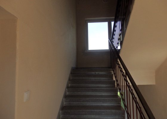 Malířské práce, 3 chodby a schodiště